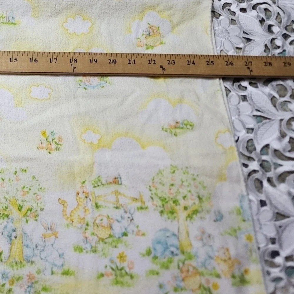 Vintage Dundae Receiving Blanket Pastel‎ Bunny Duck Kitten Bear Flannel Nursery